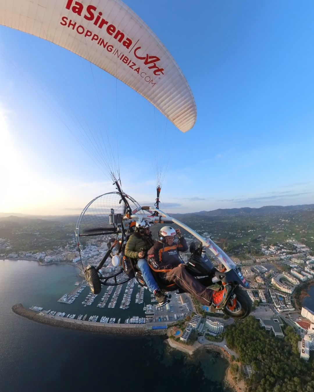 volar en paramotor en ibiza, vuelos en parapente ibiza